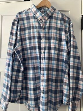 Men’s Vineyard Vines light plaid flannel button down